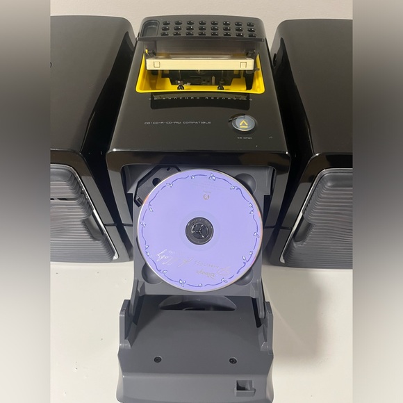 PHILIPS Micro Hi-Fi System MC-320/37 Radio / Tape / CD Player No Remote - Picture 6 of 12